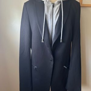 Tart jacket with hoodie insert